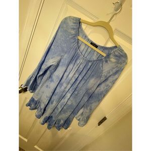 Hannah Women’s 3/4 bell sleeve blue tie dye size 1X